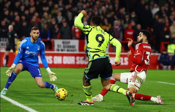 Soi kèo Arsenal vs Nottingham Forest chuẩn thắng